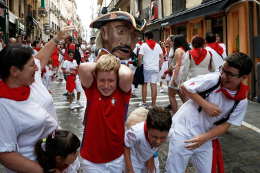 Fotos del recorrido de los gigantes y cabezudos de Pamplona del día 8 de julio de San Fermín 2019