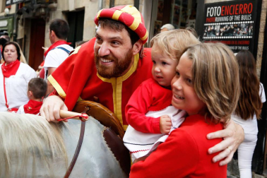Fotos del recorrido de los gigantes y cabezudos de Pamplona del día 8 de julio de San Fermín 2019