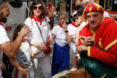 Fotos del recorrido de los gigantes y cabezudos de Pamplona del día 8 de julio de San Fermín 2018