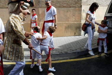 Fotos del recorrido de los gigantes y cabezudos de Pamplona del día 8 de julio de San Fermín 2019