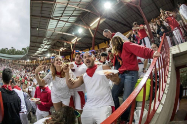 Fotos de Pamplona pasada por agua en el tercer día de Sanfermines
