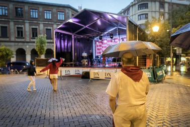 Fotos de Pamplona pasada por agua en el tercer día de Sanfermines
