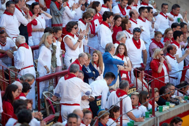 Público asistente a la Plaza de Toros de Pamplona durante la tercera corrida de la Feria del Toro 2019 con la ganadería de José Escolar para los diestros Fernando Robleño, Javier Castaño y Pepe Moral.
