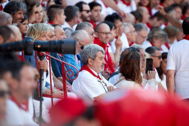 Público asistente a la Plaza de Toros de Pamplona durante la tercera corrida de la Feria del Toro 2019 con la ganadería de José Escolar para los diestros Fernando Robleño, Javier Castaño y Pepe Moral.