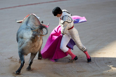 Fotos de la corrida con toros de la ganadería de José Escolar para los diestros Fernando Robleño, Javier Castaño y Pepe Moral