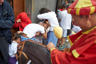 Fotos del recorrido de los gigantes y cabezudos de Pamplona del día 9 de julio de San Fermín 2019