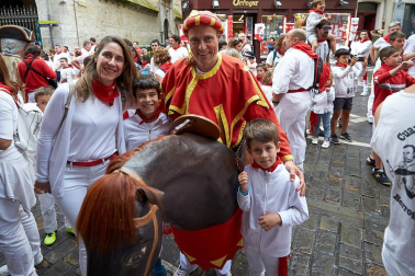 Fotos del recorrido de los gigantes y cabezudos de Pamplona del día 9 de julio de San Fermín 2019