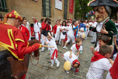 Fotos del recorrido de los gigantes y cabezudos de Pamplona del día 9 de julio de San Fermín 2019