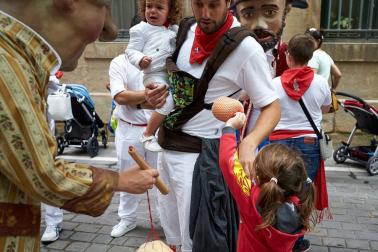 Fotos del recorrido de los gigantes y cabezudos de Pamplona del día 9 de julio de San Fermín 2019