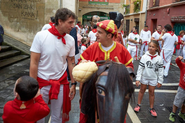 Fotos del recorrido de los gigantes y cabezudos de Pamplona del día 9 de julio de San Fermín 2019