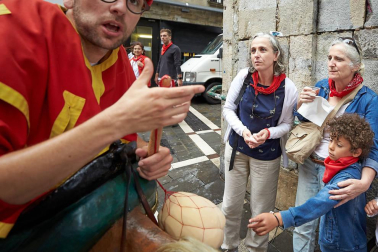 Fotos del recorrido de los gigantes y cabezudos de Pamplona del día 9 de julio de San Fermín 2019