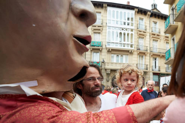 Fotos del recorrido de los gigantes y cabezudos de Pamplona del día 9 de julio de San Fermín 2019