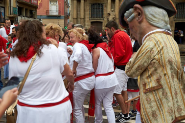 Fotos del recorrido de los gigantes y cabezudos de Pamplona del día 9 de julio de San Fermín 2019