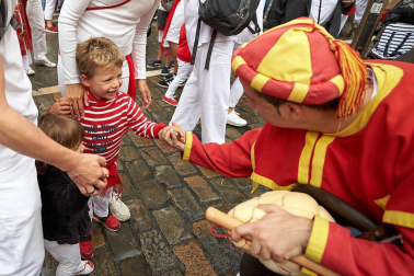 Fotos del recorrido de los gigantes y cabezudos de Pamplona del día 9 de julio de San Fermín 2019