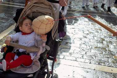 Fotos del recorrido de los gigantes y cabezudos de Pamplona del día 9 de julio de San Fermín 2019