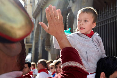 Fotos del recorrido de los gigantes y cabezudos de Pamplona del día 9 de julio de San Fermín 2019