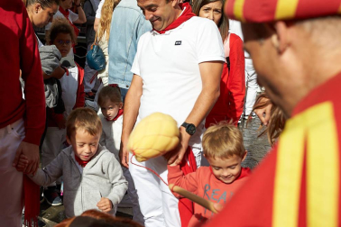 Fotos del recorrido de los gigantes y cabezudos de Pamplona del día 9 de julio de San Fermín 2019