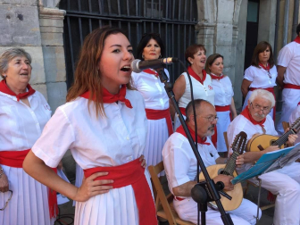 Fotos de la ofrenda floral infantil de los Sanfermines 2019