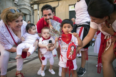 Fotos de la ofrenda floral infantil de los Sanfermines 2019