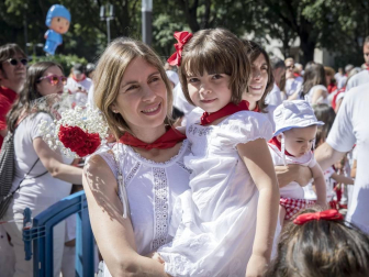 Fotos de la ofrenda floral infantil de los Sanfermines 2019