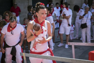 Fotos de la ofrenda floral infantil de los Sanfermines 2019