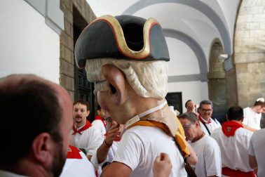 Fotos del recorrido de los gigantes y cabezudos de Pamplona del día 10 de julio de San Fermín 2019