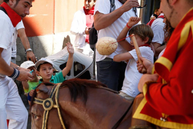 Fotos del recorrido de los gigantes y cabezudos de Pamplona del día 10 de julio de San Fermín 2019