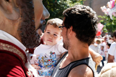 Fotos del recorrido de los gigantes y cabezudos de Pamplona del día 10 de julio de San Fermín 2019