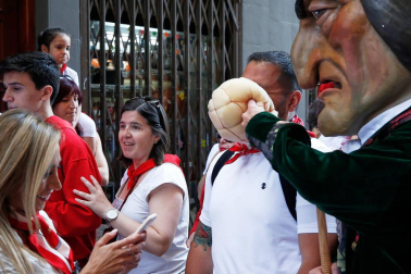 Fotos del recorrido de los gigantes y cabezudos de Pamplona del día 10 de julio de San Fermín 2019