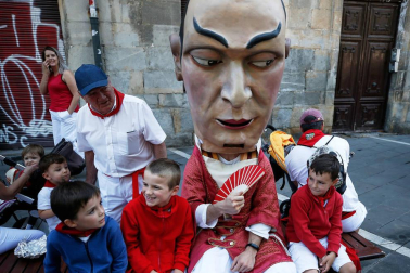 Fotos del recorrido de los gigantes y cabezudos de Pamplona del día 10 de julio de San Fermín 2019