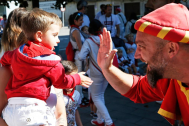 Fotos del recorrido de los gigantes y cabezudos de Pamplona del día 10 de julio de San Fermín 2019