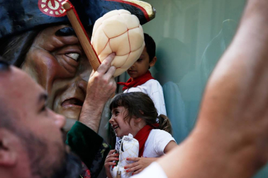 Fotos del recorrido de los gigantes y cabezudos de Pamplona del día 10 de julio de San Fermín 2019