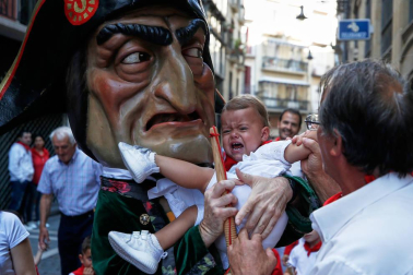 Fotos del recorrido de los gigantes y cabezudos de Pamplona del día 10 de julio de San Fermín 2019