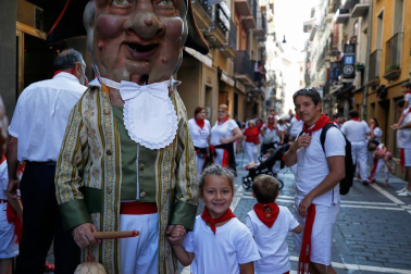 Fotos del recorrido de los gigantes y cabezudos de Pamplona del día 10 de julio de San Fermín 2019