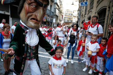 Fotos del recorrido de los gigantes y cabezudos de Pamplona del día 10 de julio de San Fermín 2019