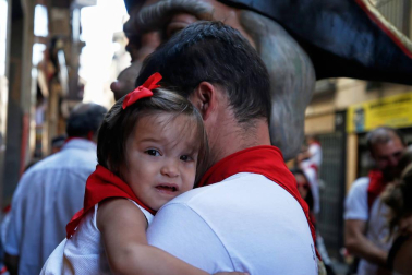 Fotos del recorrido de los gigantes y cabezudos de Pamplona del día 10 de julio de San Fermín 2019