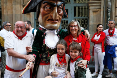 Fotos del recorrido de los gigantes y cabezudos de Pamplona del día 10 de julio de San Fermín 2019