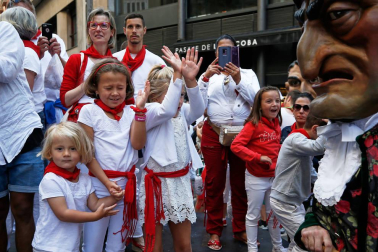 Fotos del recorrido de los gigantes y cabezudos de Pamplona del día 10 de julio de San Fermín 2019