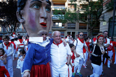 Fotos del recorrido de los gigantes y cabezudos de Pamplona del día 10 de julio de San Fermín 2019