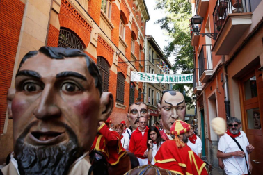 Fotos del recorrido de los gigantes y cabezudos de Pamplona del día 10 de julio de San Fermín 2019