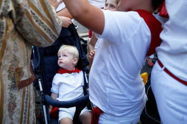 Fotos del recorrido de los gigantes y cabezudos de Pamplona del día 9 de julio de San Fermín 2019