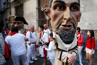 Fotos del recorrido de los gigantes y cabezudos de Pamplona del día 9 de julio de San Fermín 2019