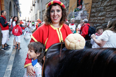 Fotos del recorrido de los gigantes y cabezudos de Pamplona del día 9 de julio de San Fermín 2019