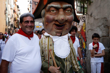 Fotos del recorrido de los gigantes y cabezudos de Pamplona del día 9 de julio de San Fermín 2019