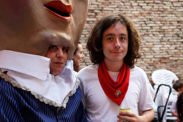 Fotos del recorrido de los gigantes y cabezudos de Pamplona del día 9 de julio de San Fermín 2019