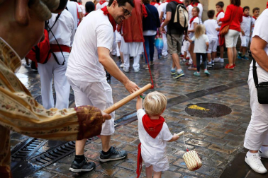 Fotos del recorrido de los gigantes y cabezudos de Pamplona del día 9 de julio de San Fermín 2019