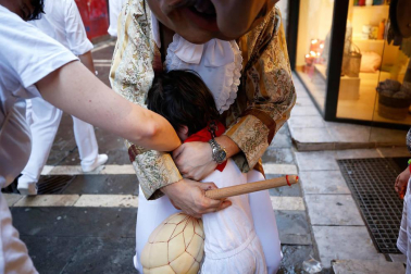 Fotos del recorrido de los gigantes y cabezudos de Pamplona del día 9 de julio de San Fermín 2019