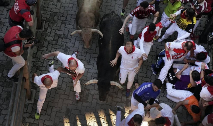 Imágenes del sexto encierro de los sanfermines 2019 protagonizado por toros de Núñez del Cuvillo.