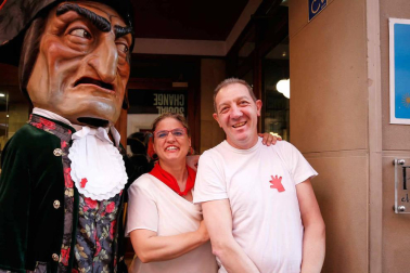 Fotos del recorrido de los gigantes y cabezudos de Pamplona del día 9 de julio de San Fermín 2019