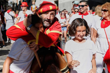 Fotos del recorrido de los gigantes y cabezudos de Pamplona del día 9 de julio de San Fermín 2019